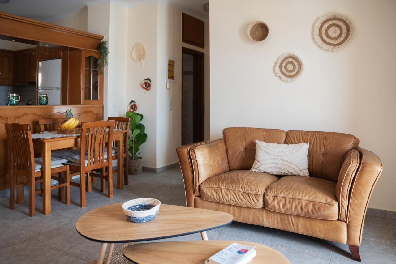 Destino Home Overlooking The Venetian Port Of Chania Chania  Exterior foto