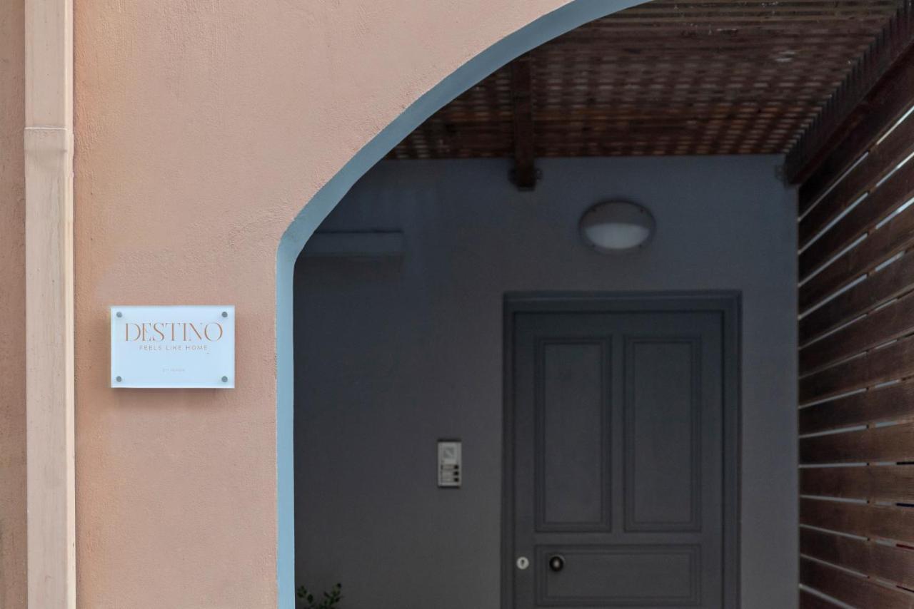 Destino Home Overlooking The Venetian Port Of Chania Chania  Exterior foto