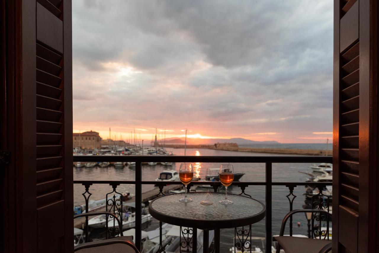 Destino Home Overlooking The Venetian Port Of Chania Chania  Exterior foto