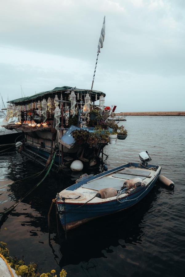 Destino Home Overlooking The Venetian Port Of Chania Chania  Exterior foto